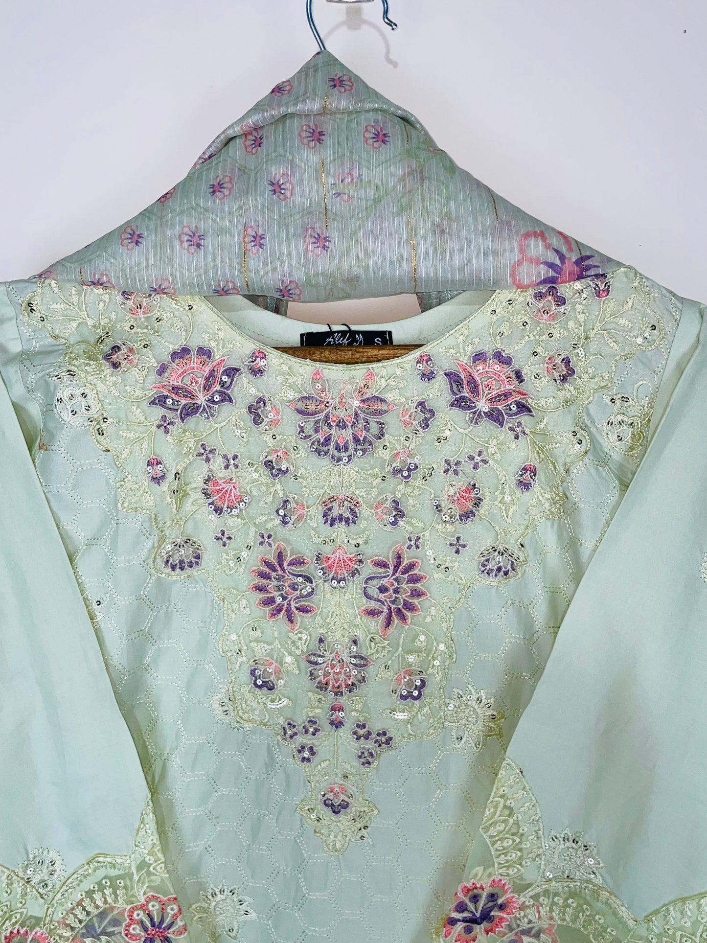 Winter Pearl 3PC - Embroidered Winter Cotton