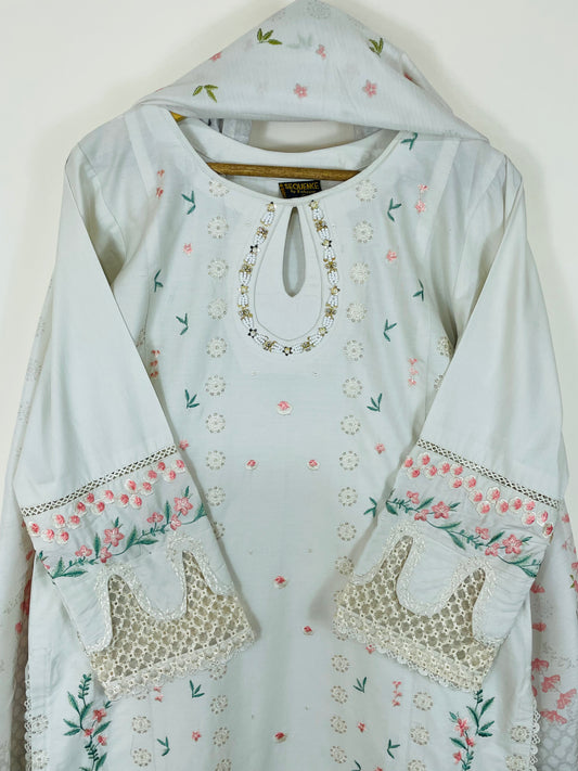Cloud White 3PC - Embroidered Winter Cotton