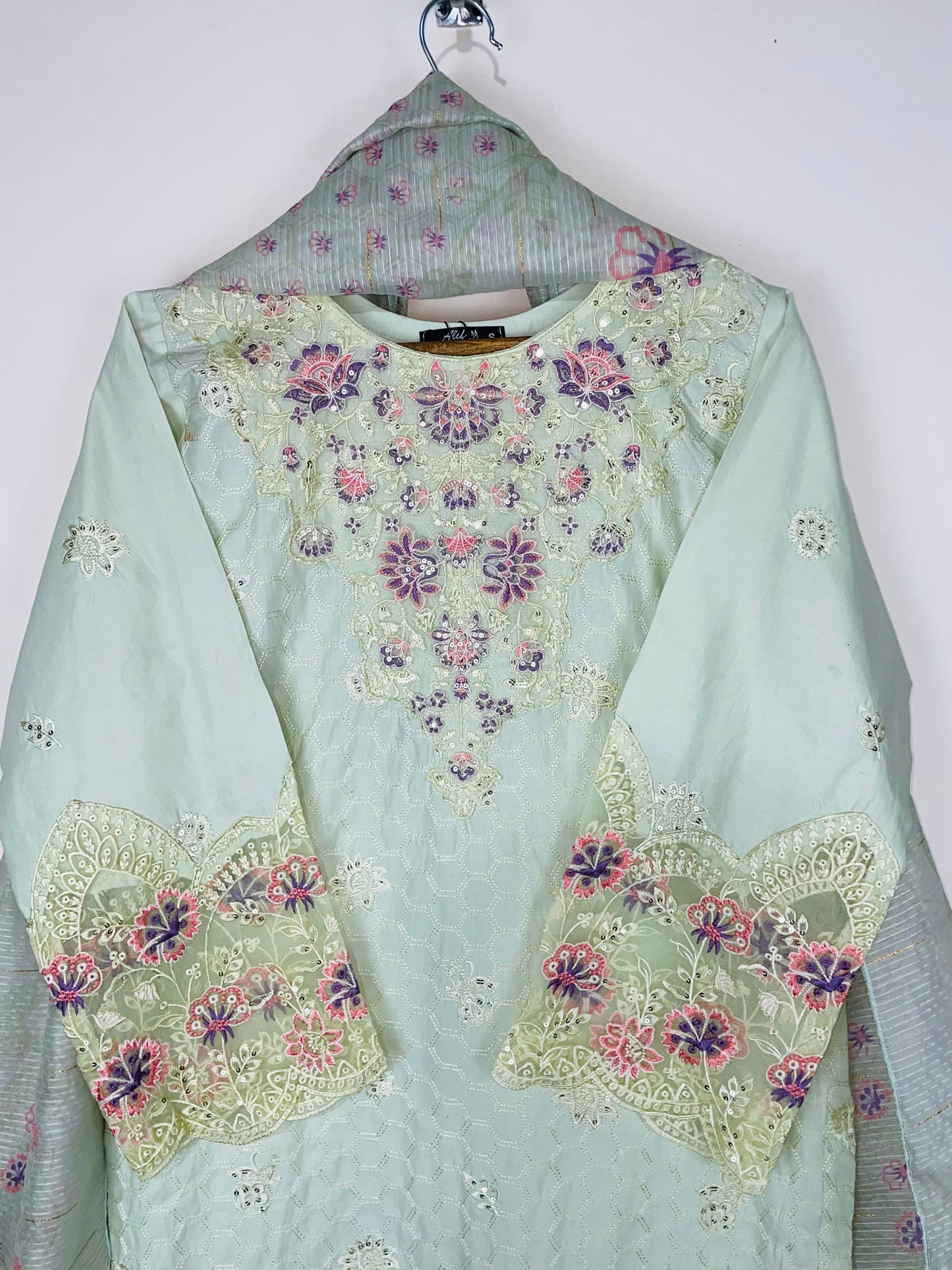 Winter Pearl 3PC - Embroidered Winter Cotton